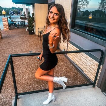 Full leaked Madie reyering private photo