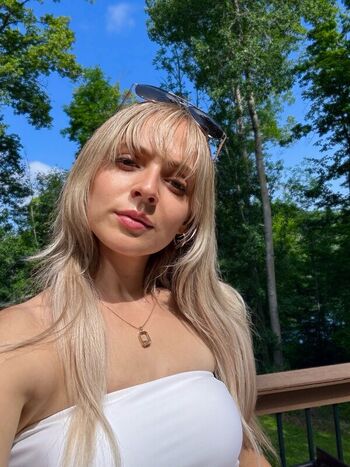 Full leaked Madilyn bailey private photo