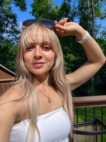 Full leaked Madilyn bailey private photo