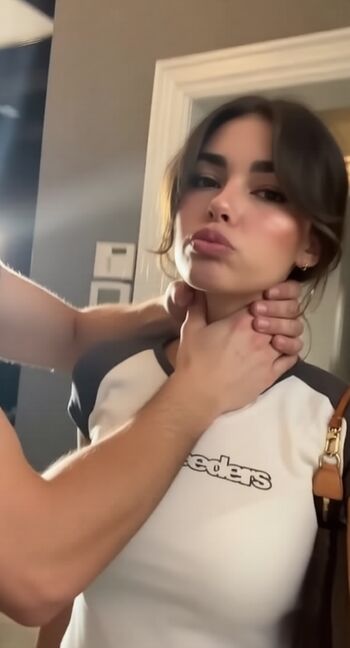 Full leaked Madison beer  page private photo