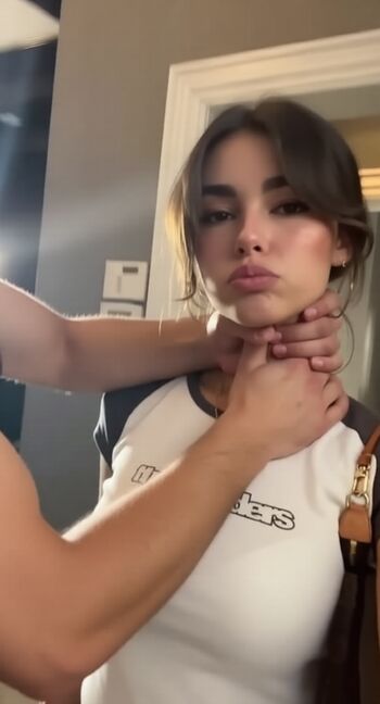 Full leaked Madison beer  page private photo