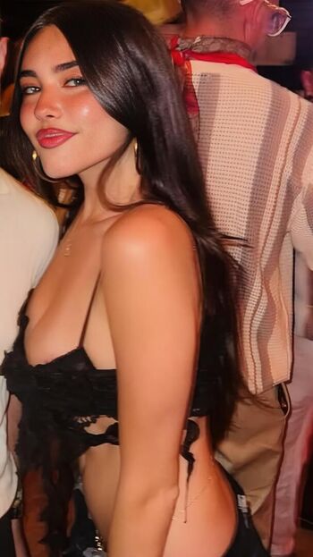 Full leaked Madison beer private photo