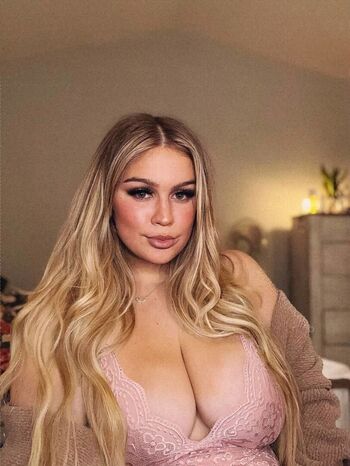 Full leaked Madisonmoonsxo private photo