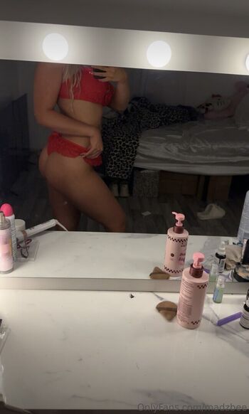 Full leaked Madzbee private photo