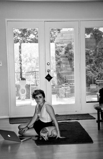 Full leaked Mae whitman private photo