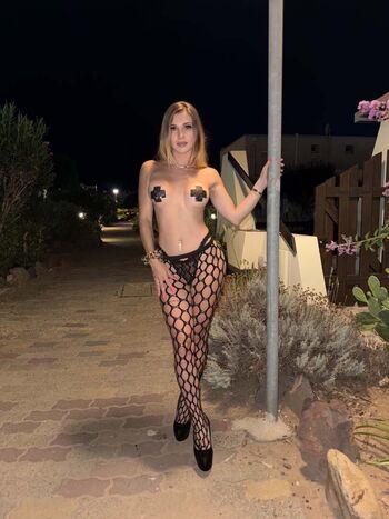 Full leaked Maevaasinaloa private photo