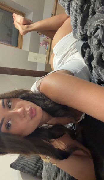 Full leaked Maevamrr private photo