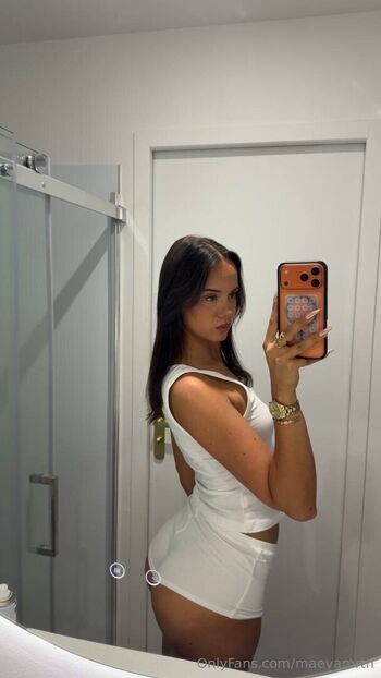 Full leaked Maevamrtn private photo