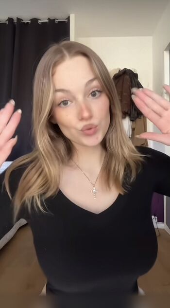 Full leaked Maevasmr private photo