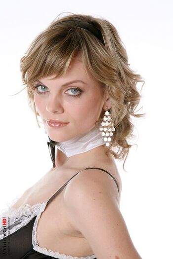 Full leaked Maggie service private photo