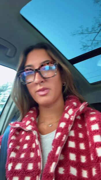 Full leaked Maggie private photo