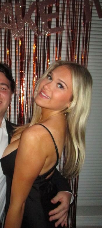 Full leaked Maggie private photo