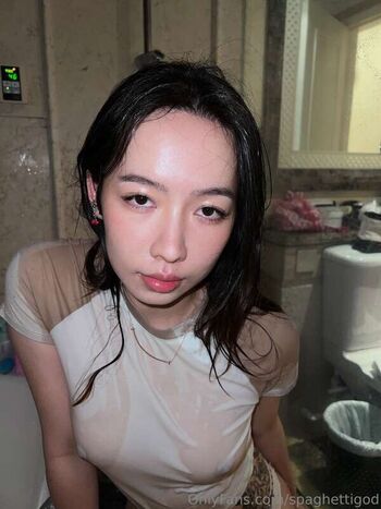 Full leaked Maggiechow page private photo