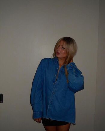 Full leaked Maggieehenry private photo
