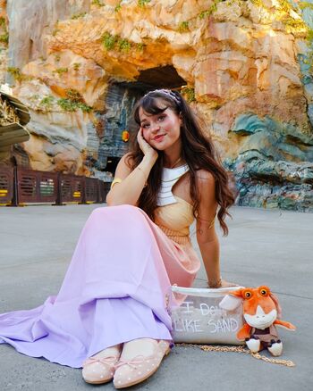 Full leaked Magicwithmeg page private photo