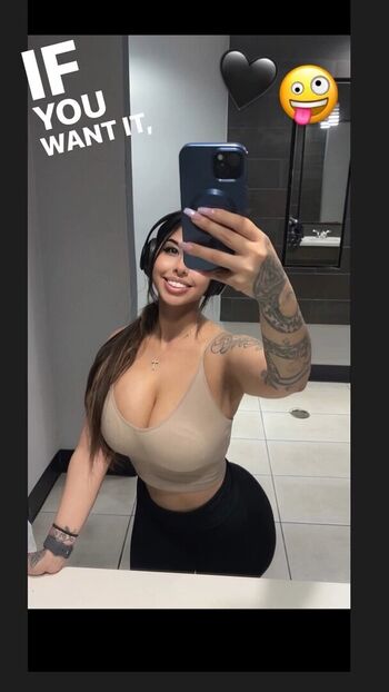 Full leaked Magzcow private photo