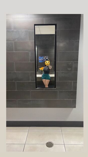 Full leaked Magzcow private photo