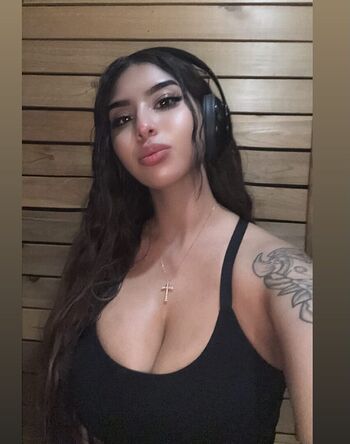 Full leaked Magzcow page private photo
