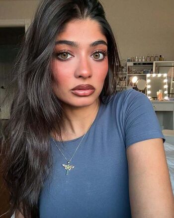 Full leaked Maham malek private photo