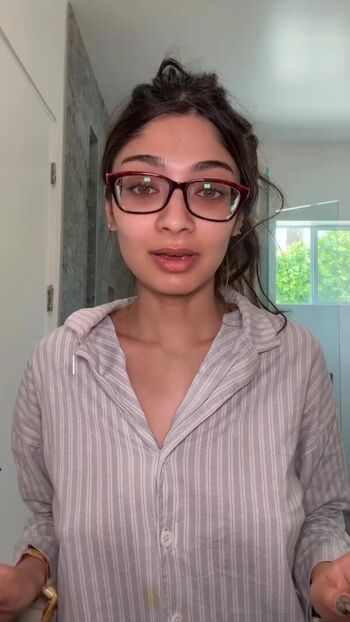 Full leaked Maham malek private photo