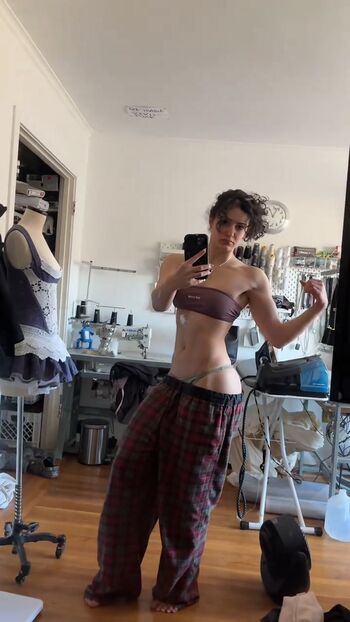 Full leaked Maia maee private photo