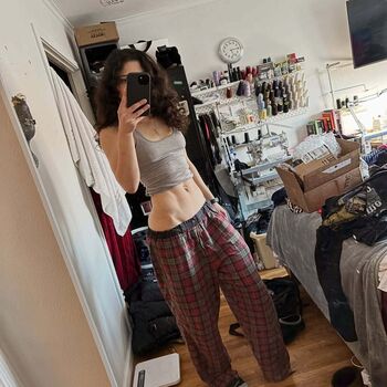 Full leaked Maia maee private photo