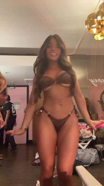 Full leaked Maiawallll private photo