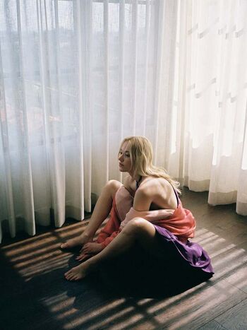 Full leaked Maika monroe page private photo