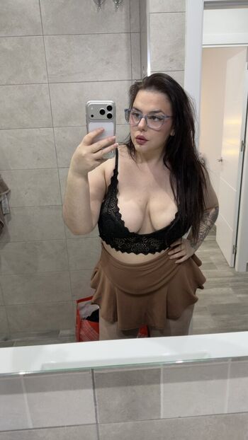 Full leaked Maikamartin private photo