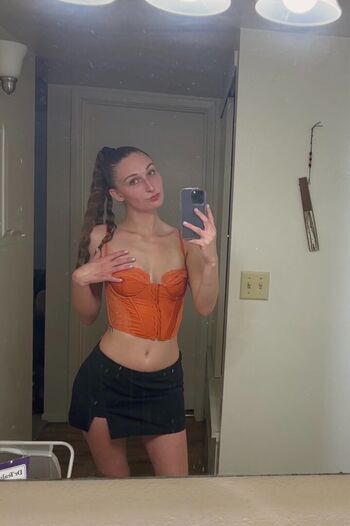 Full leaked Mainchiq page private photo