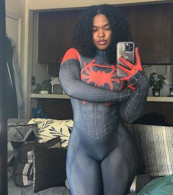 Full leaked Mainlyashia private photo