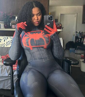 Full leaked Mainlyashia private photo