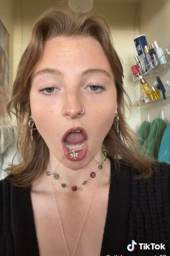 Full leaked Maireclaire dubard private photo