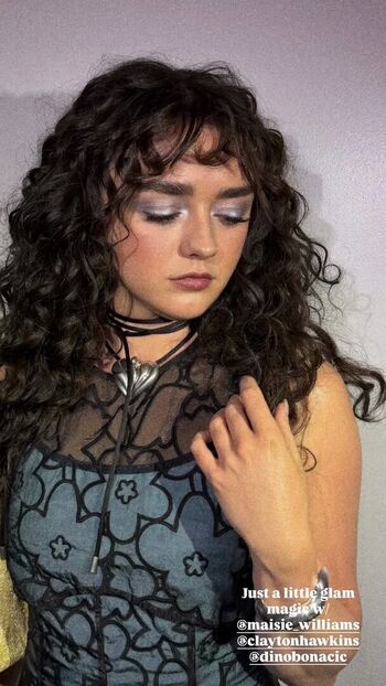 Full leaked Maisie williams private photo