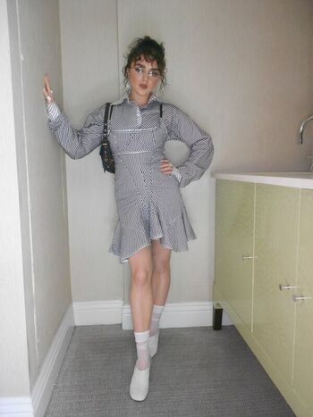 Full leaked Maisie williams private photo