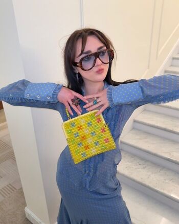 Full leaked Maisie williams page private photo