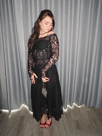 Full leaked Maisie williams page private photo