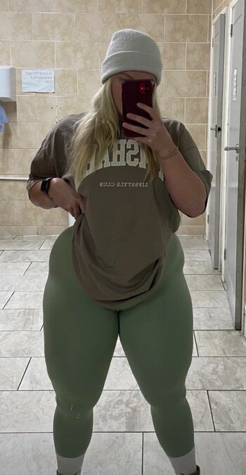 Full leaked Maisie private photo