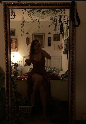 Full leaked Maisybeth private photo