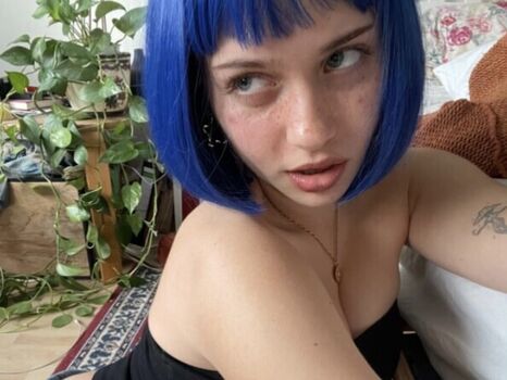 Full leaked Maisybeth private photo