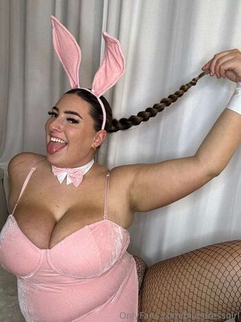 Full leaked Maisyjrobertson private photo