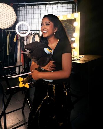 Full leaked Maitreyi ramakrishnan page private photo