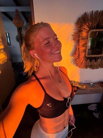 Full leaked Maja aleonie private photo