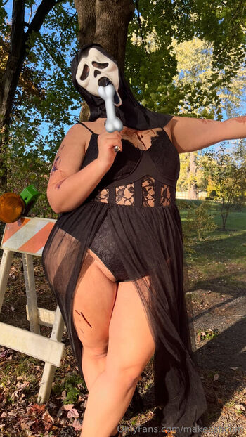 Full leaked Makeashcum private photo