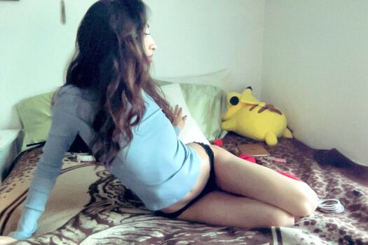 Full leaked Makeitraingirl private photo