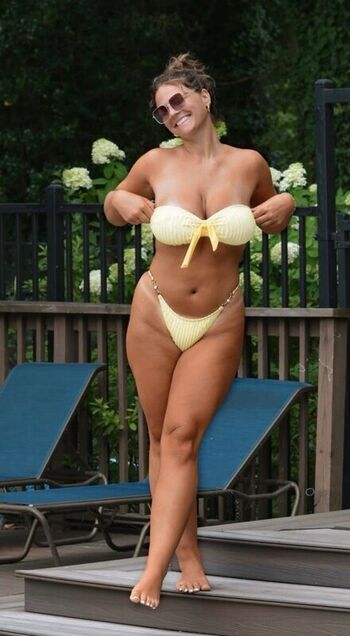 Full leaked Makena larson private photo