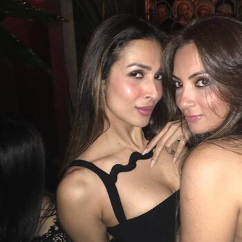 Full leaked Malaika khan private photo