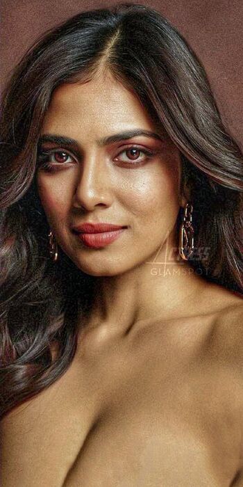 Full leaked Malavika mohanan private photo
