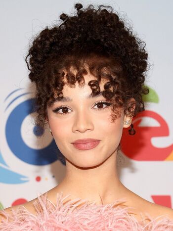 Full leaked Malia baker private photo