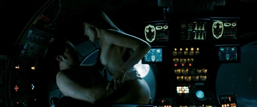 Full leaked Malin kerman private photo